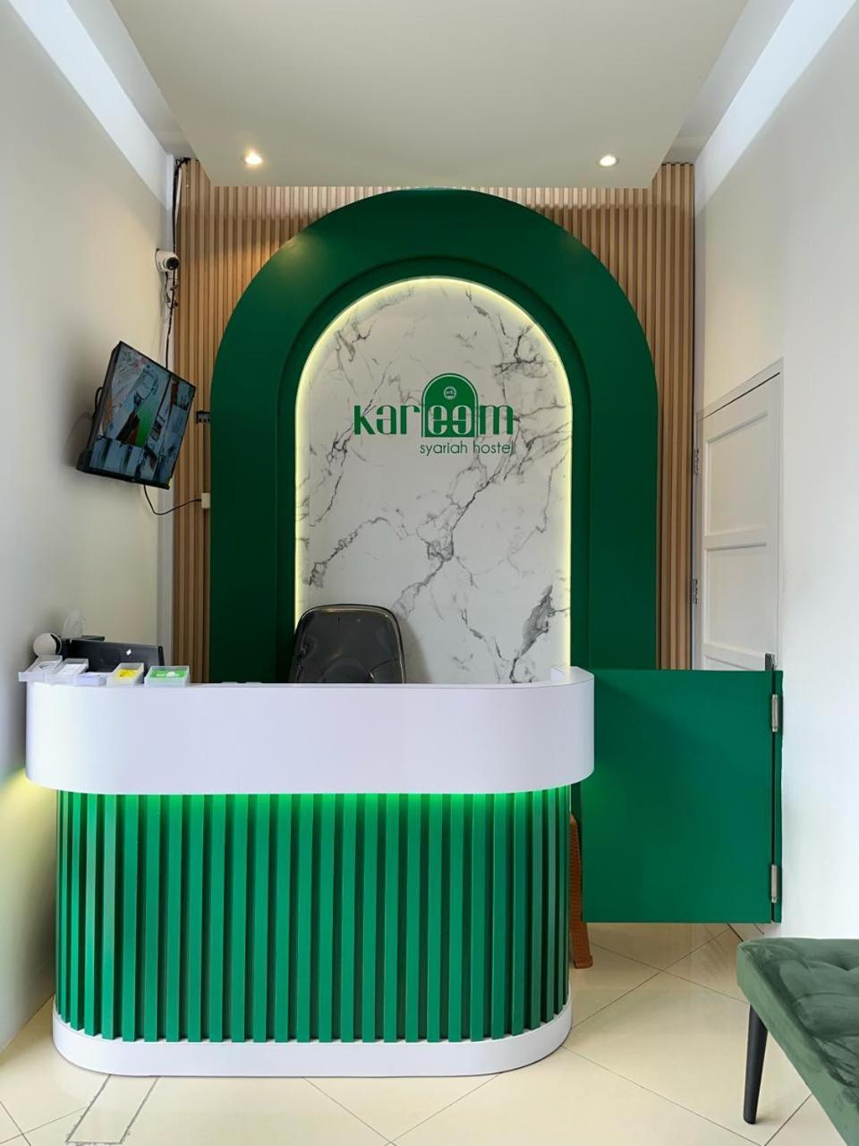 Kareem Syariah Hostel Bukittinggi Eksteriør billede